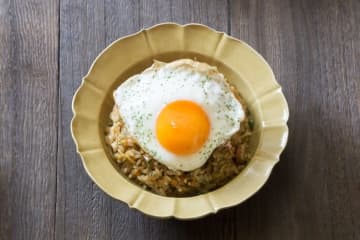 【現役板前が伝授】『日本蕎麦メシ』の作り方が話題！まかないから誕生した傑作レシピにネットでも「この手があったか！！」「簡単で安くて最高」の声