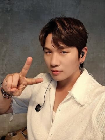 K.will、日本ファンミーティングでファンと久々の再会！米津玄師＆松原みきのカバーも