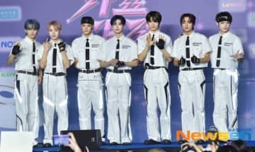 【PHOTO】NCT DREAM「2025 SBS歌謡大典 Summer」2日目のブルーカーペットに登場