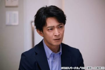 津田健次郎が「19番目のカルテ」第3話に登場！　声を武器に闘うアナウンサー役