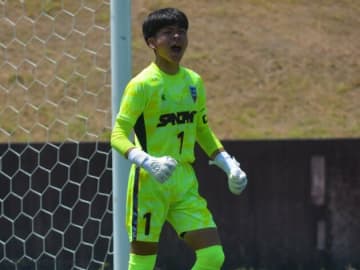 藤井学園寒川GK合田光栄がチームを救う　「思った方向に自信を持って飛んだ」