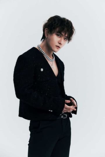 “本日入隊”iKON ドンヒョク、坊主頭を公開！ファンからは応援の声も