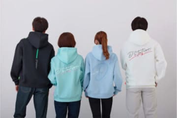 D'station、業界の常識を変える新ユニフォーム発表　「制服をもっと自由に」個性と快適さを追求