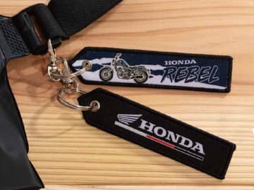 ホンダの人気車種が「フライトタグ」に！ 9型・全16種類が BUTTON&amp;amp;amp;CUFFLINKS から発売