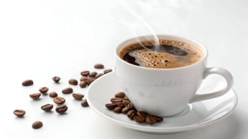 日本で「コーヒーへの支出額」が多い地域！ 3位「東京」2位「京都」を超えた1位とは？ 1日の“適正量”についても解説