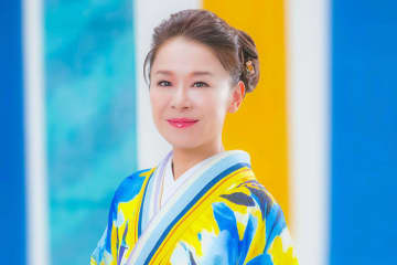 岩本公水、8月27日発売のデビュー30周年記念曲第2弾『さだめ船』のアーティスト＆ジャケット写真を公開！　羽後マチ。名義で作詞作曲を手がけた楽曲をカップリング収録