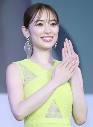 「まさに和服美人」泉里香の浴衣ショットに絶賛の声「すっごく綺麗です！！」「涼しげでとても素敵」
