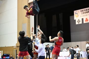 ＜レスリング＞自由ヶ丘学園（東京）が初優勝、チーム発足50年目を飾る…2025年インターハイ第2日（学校対抗戦）