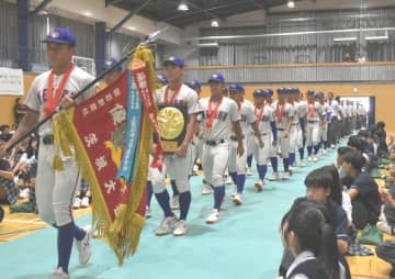 甲子園で活躍誓う　明秀日立高　優勝報告会　茨城