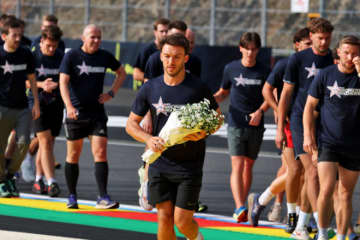 ガスリー、亡き親友ユベールの母が見守るなか入賞達成。戦略とセッティングが奏功、角田らの攻撃を防ぎ「満足の結果」