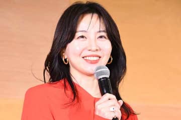 米移住の元テレ東アナ、英語スピーチに反響「かっこよすぎ」　NY映画祭ノミネート作品で声優の大橋未歩が話題