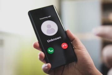 【実録】「0800」から“太陽光パネル”の勧誘電話が→話を聞いたら「設置費用300万円」とあまりにも高額！ 調べて分かった理由とは？ 筆者の体験をもとに注意点も解説
