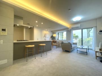 パークハイム新町三丁目 2階｜「桜新町」駅徒歩7分の閑静な住宅街に位置。全居室カーペット仕様。南向きで陽当たり良好な角住戸