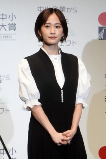 前田敦子「愛しい人」との旅行2ショットにSNS沸く「幸せいっぱい」「最高の2人」