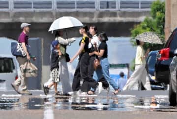 横浜で36.1度を記録、今年初の猛暑日に　海老名でも35.3度まで上昇