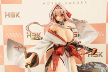 【WF2025夏】今年の夏は『NIKKE』が熱い！通常衣装から夏衣装まで、勝利の女神の麗しいフィギュアが「ワンフェス」に大集結