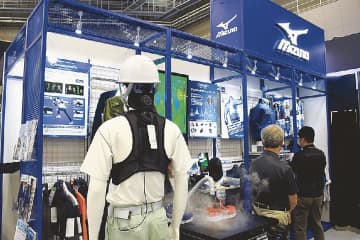 スコープ／熱中症の危険を回避せよ！！、能率協会の猛暑対策展が盛況