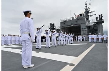 アワー氏の葬礼に日米同盟の歴史を想う