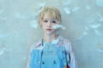 『映画 おでかけ子ザメ とかいのおともだち』の予告編で流れる曲は?