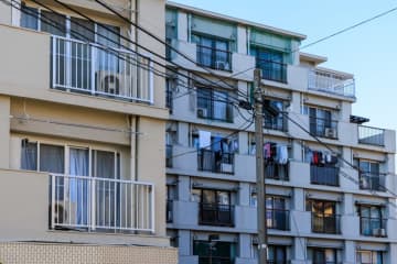 都営住宅に住む母に「家賃が安いからうちにおいでよ」と言われました。そのまま同居することは可能でしょうか？