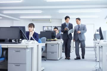 民間なのに「公務員」扱い！みなし公務員は「通常の公務員」と収入はどのくらい違うの？