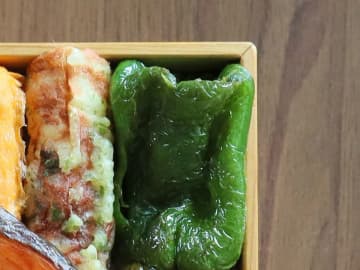 キュッとおかずが詰まった弁当　最高なビジュアルに「すごい」「こういうのもアリ！」