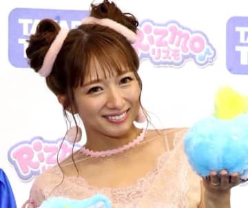 「スイカよりも大きいかも」辻希美のお腹ふっくらショットに反響「赤ちゃん大きいのかな」「もうすぐですね」