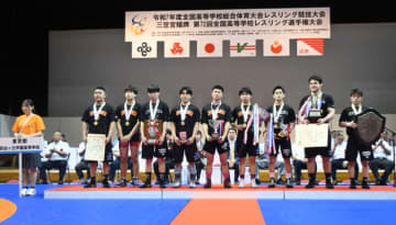 ＜レスリング＞【写真集】2025年インターハイ学校対抗戦・表彰式