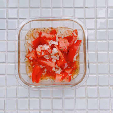 まるでフルーツ！火を使わず5分で完成『トマトの蜂蜜マリネ』の作り置き