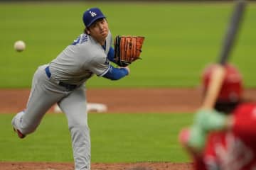 大谷翔平が「何かがおかしい」　4回途中に異変か…6球連続ボール→急遽降板に実況騒然