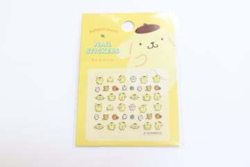 ダイソーで即カゴに入れちゃったよ…どれにしようか迷っちゃう！人気キャラのネイルシール