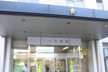 乗車の順番めぐりトラブルか　JR東海道線の電車内で女性切りつけ、けが負わせた疑い　川崎市在住の女を逮捕　