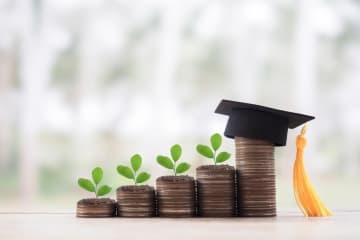 「今年から高校の就学支援金を受けられる」と言っていたママ友。もしかして高収入なの…？
