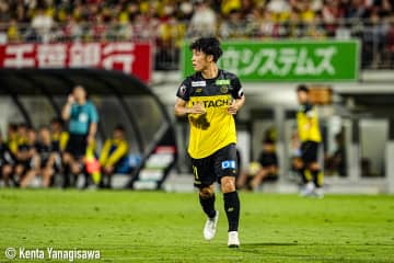 “リカルドチルドレン”小西雄大は優勝争いのキーマンに？　決勝点を演出、日立台の熱に「サッカー選手として幸せ」