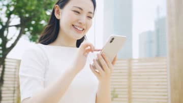 旅行まで余ったギガを「ギガの永久繰り越し」。旅好きに「y.u mobile」がおすすめの理由って？