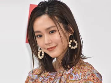 桐谷美玲、三浦翔平との7回目の結婚記念日を報告　「憧れのご夫婦」「末長くお幸せに」