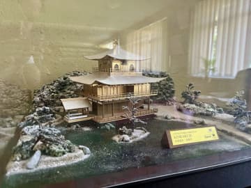 日本が金閣寺模型返還要請　「驚き」とロシア外務省