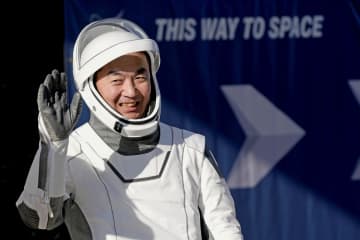 油井さんの宇宙船打ち上げ中止　NASA、天候理由
