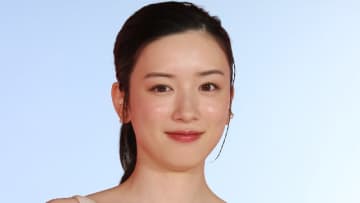 永野芽郁、2か月ぶり「公の場」も風当たり強く…田中圭はポーカー大会1700万円ゲットで“悠々自適”？　芸能人の不倫「男女格差」のワケ