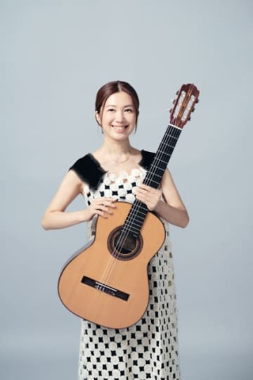 村治佳織、約7年ぶりのオリジナル・アルバム『エターナル・ファンタジー』を発表