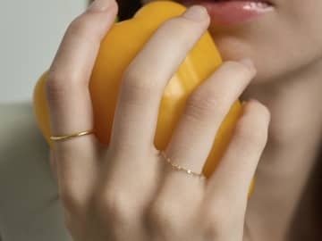 プロパーでもほしい！　毎日身に着けたい華奢アクセで洒落感UP