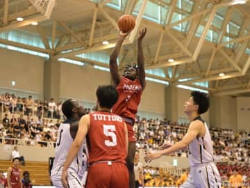 鳥取城北が初の日本一！　八王子学園八王子とのインハイ決勝を制す