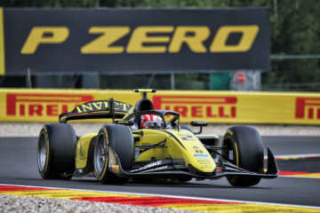 FIA F2参戦3年目のスタネが今季初のPP獲得。インビクタ勢が好走みせる／第10戦予選