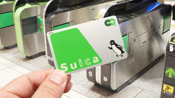 Suica改札の「ピピピッ」は残高不足の合図？“音”に隠されたメッセージとは
