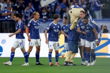“史上最悪の1年”から再起へ…シャルケが開幕戦で昇格候補ヘルタ撃破「力強いパフォーマンス」
