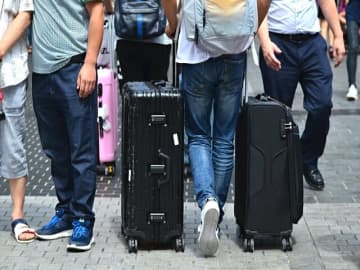 強烈な紫外線は、髪や頭皮にも大きなダメージ！増える白髪の原因と対処法とは？