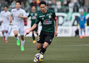 「引退しようかなと」山田直輝は消えかけた“情熱”を再び燃やし、J３岐阜へ。人生を変えた妻の一言「大好きだったサッカーをこのままやめてもいいの？」【インタビュー】