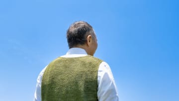 お金があるだけでは幸せになれない…「悲しげで老いて見えるシニア」にならないために投資すべきものとは