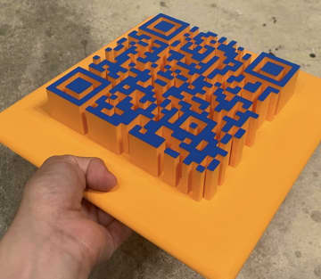 これ、読み取れたら伝説…！8時間かけた立体QRコードがバズる！3Dプリントで作った立体QRコードにチャレンジ者続出