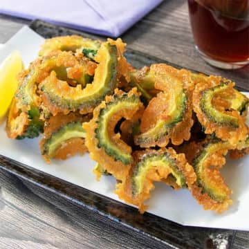 【ゴーヤってこんなおいしかったの？】「つまみ食いが止まらない！」「カリカリ食感がハマる」簡単！ゴーヤの唐揚げレシピ